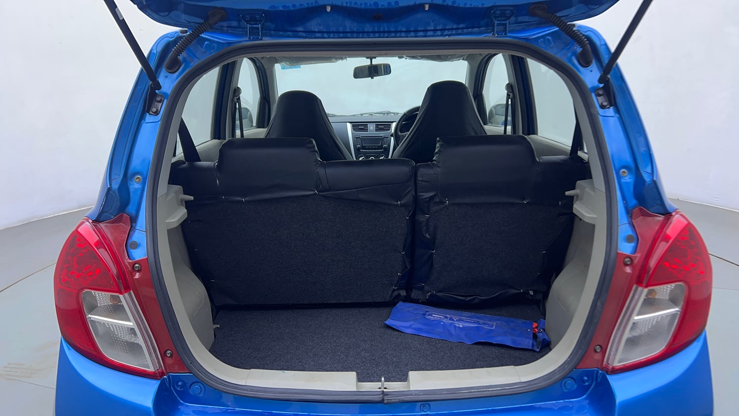 Used 2016 Maruti Suzuki Celerio ZXi AMT Petrol Automatic interior DICKY INSIDE VIEW