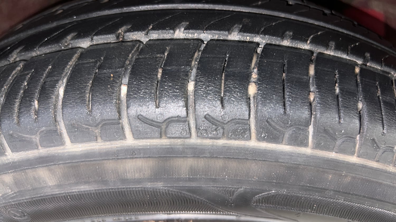 Used 2021 Hyundai Santro Sportz Petrol Manual tyres RIGHT REAR TYRE TREAD VIEW