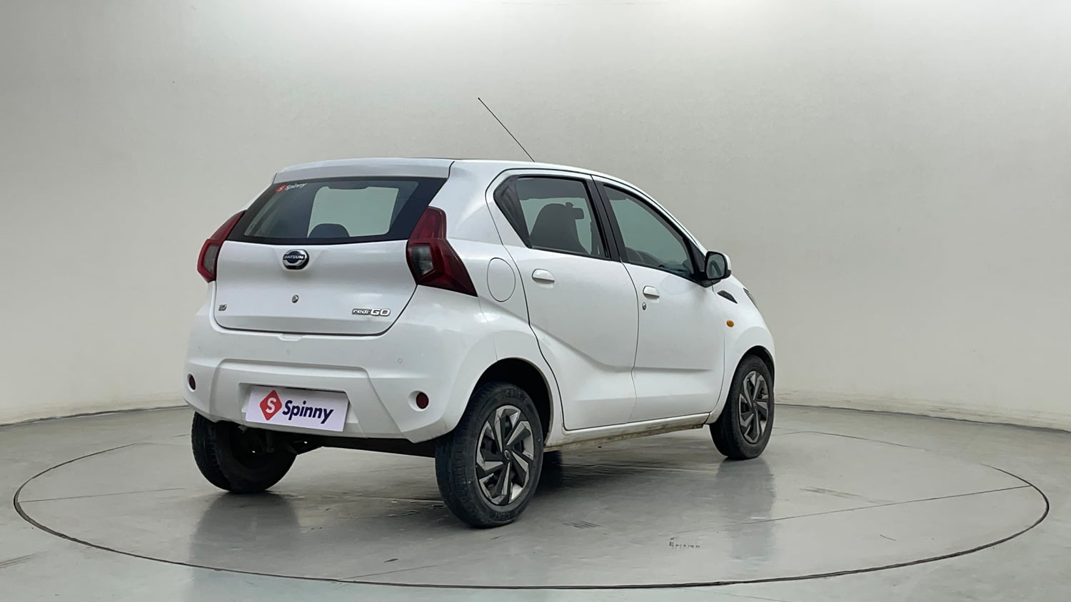 Used 2022 Datsun Redi-GO T(O) 1.0 Petrol Manual exterior RIGHT REAR CORNER VIEW