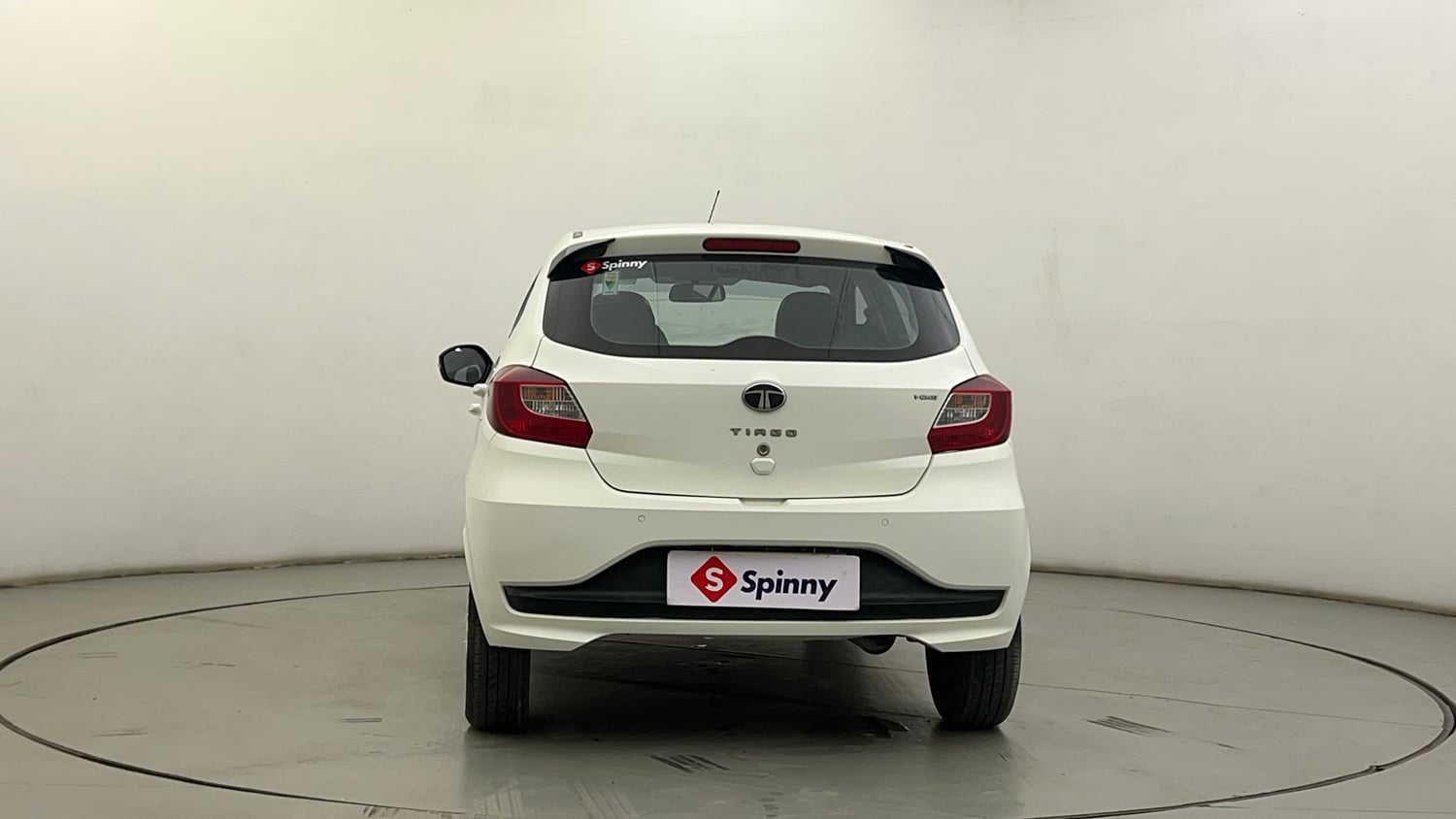 Used 2024 Tata Tiago XT CNG Cng Manual exterior BACK VIEW