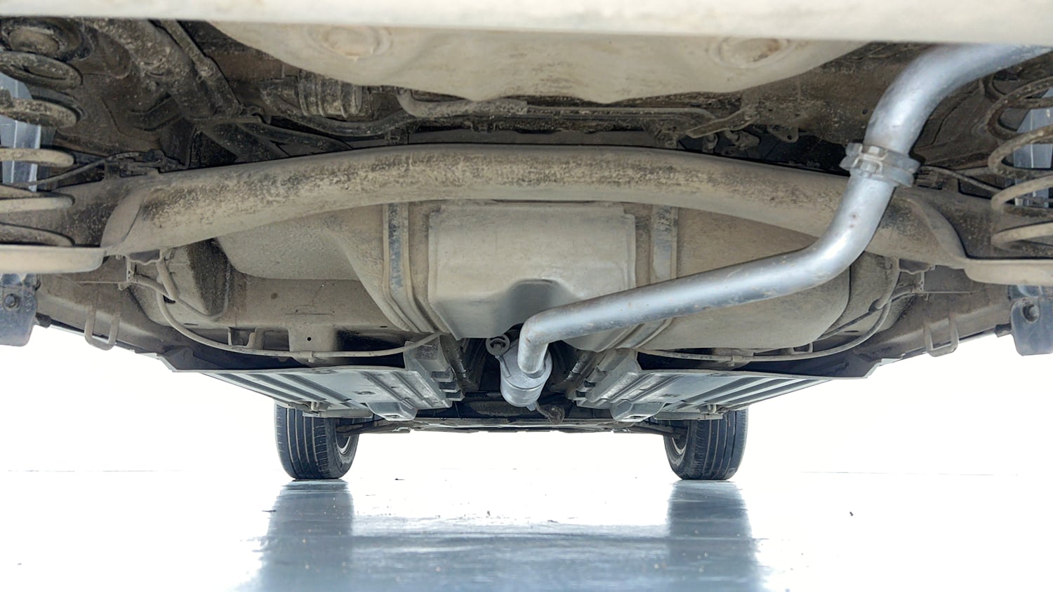 Used 2023 Maruti Suzuki Brezza ZXi Plus Petrol Manual extra REAR UNDERBODY VIEW (TAKEN FROM REAR)