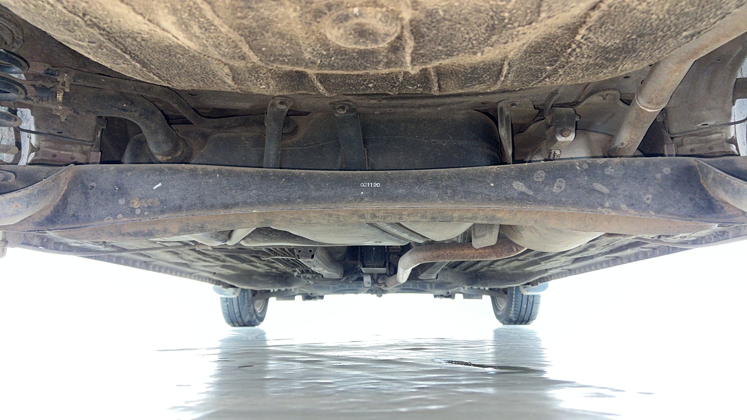 Used 2020 Honda Amaze Exclusive Edition CVT Petrol Petrol Automatic extra REAR UNDERBODY VIEW (TAKEN FROM REAR)
