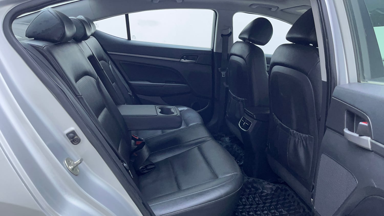 Used 2017 Hyundai Elantra 2.0 SX (O) AT Petrol Automatic interior RIGHT SIDE REAR DOOR CABIN VIEW
