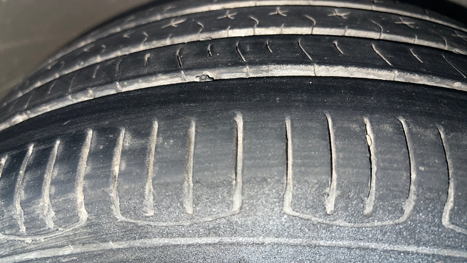Used 2022 Maruti Suzuki Celerio ZXi Plus Petrol Manual tyres RIGHT FRONT TYRE TREAD VIEW