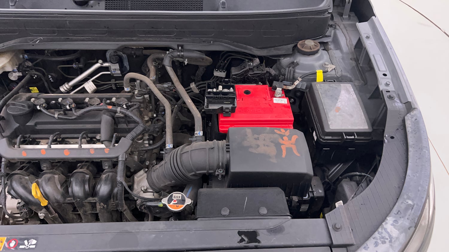 Used 2025 Hyundai Venue S 1.2 Petrol Petrol Manual engine ENGINE LEFT SIDE VIEW