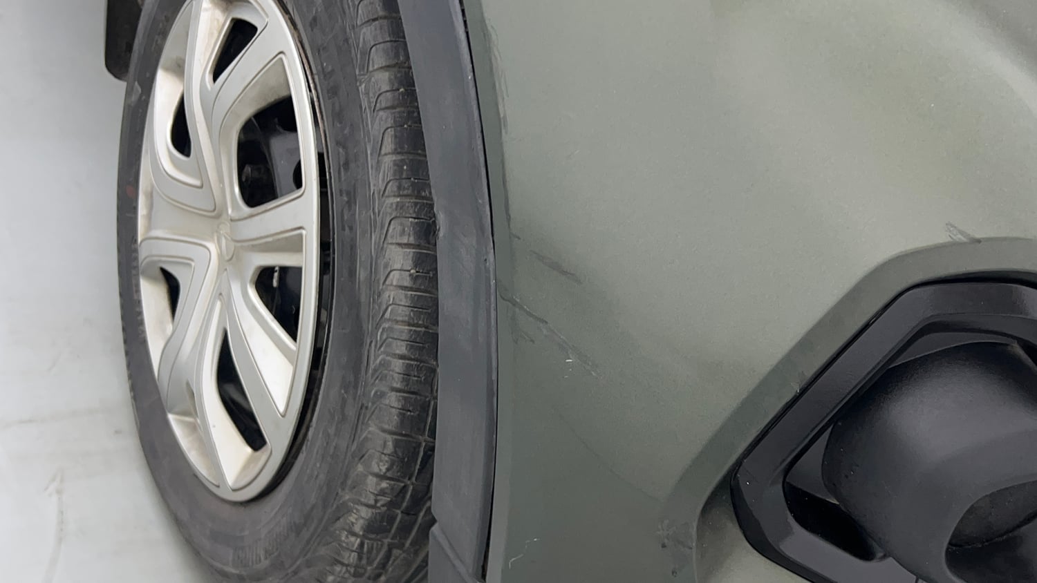 Used 2022 Tata Nexon XM (S) Petrol Manual dents MINOR SCRATCH