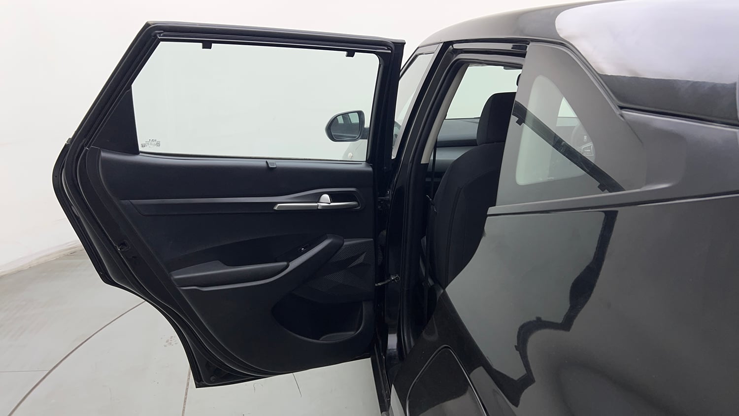 Used 2025 Kia Seltos HTE (O)1.5 Petrol MT Petrol Manual interior LEFT REAR DOOR OPEN VIEW