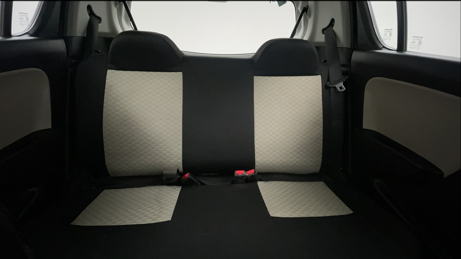 Used 2019 Maruti Suzuki Alto 800 LXi Petrol Manual interior REAR SEAT CONDITION VIEW