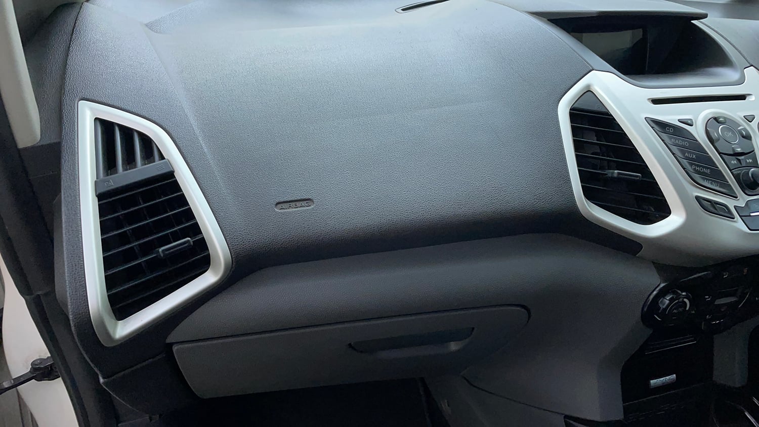 Used 2014 Ford EcoSport Titanium 1.5 TDCi (Opt) Diesel Manual top_features Side airbags