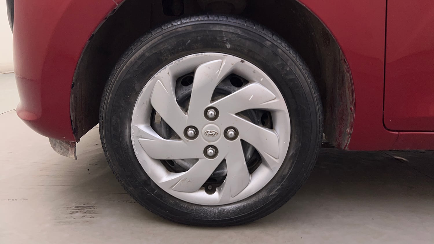Used 2021 Hyundai Santro Sportz Petrol Manual tyres LEFT FRONT TYRE RIM VIEW