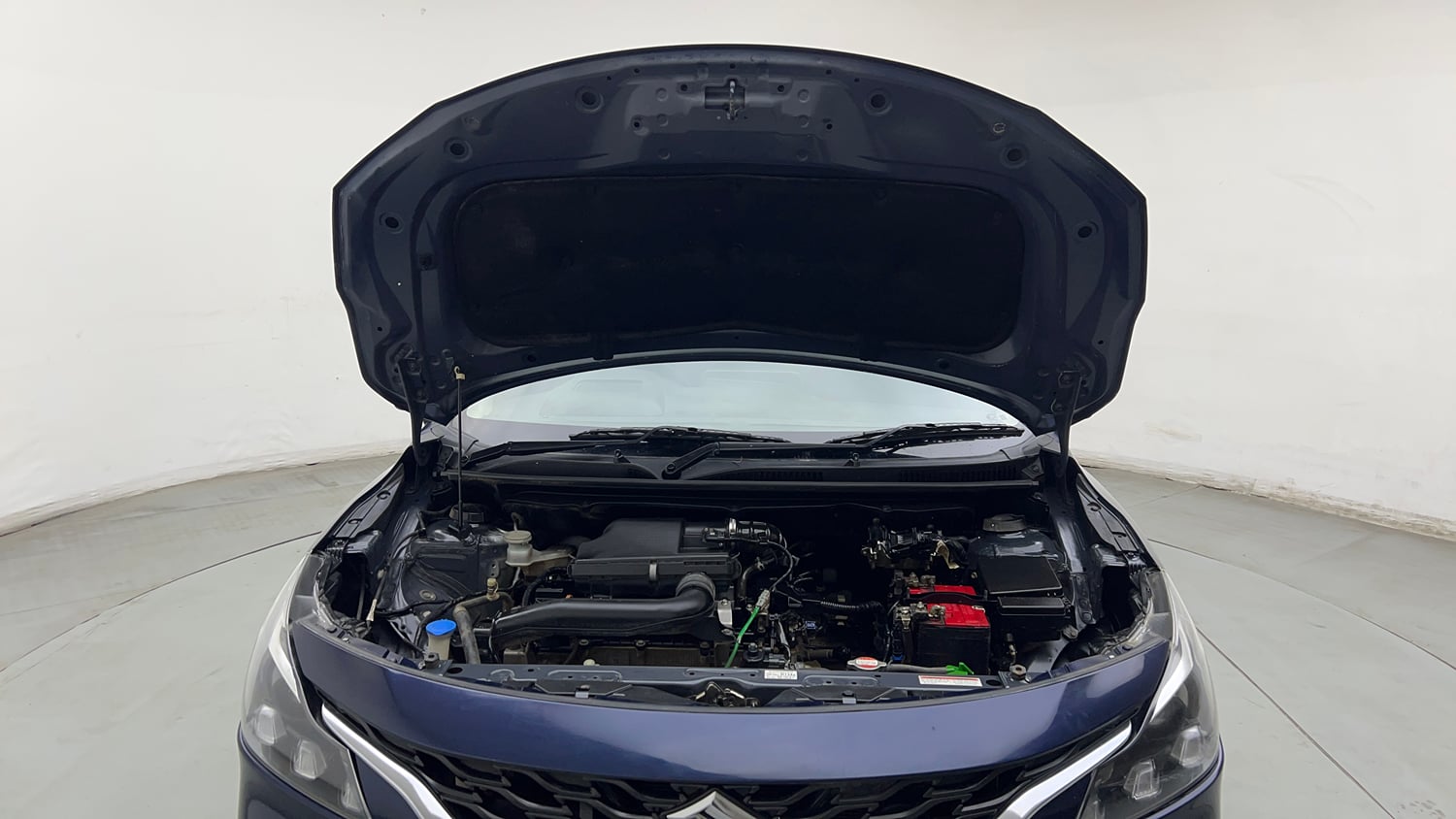 Used 2022 Maruti Suzuki Baleno Alpha MT Petrol Manual engine ENGINE & BONNET OPEN FRONT VIEW