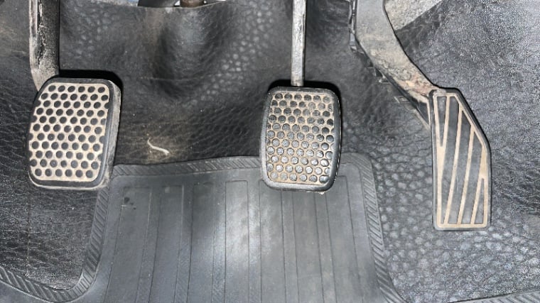Used 2019 Maruti Suzuki Alto 800 LXi Petrol Manual interior PEDALS VIEW