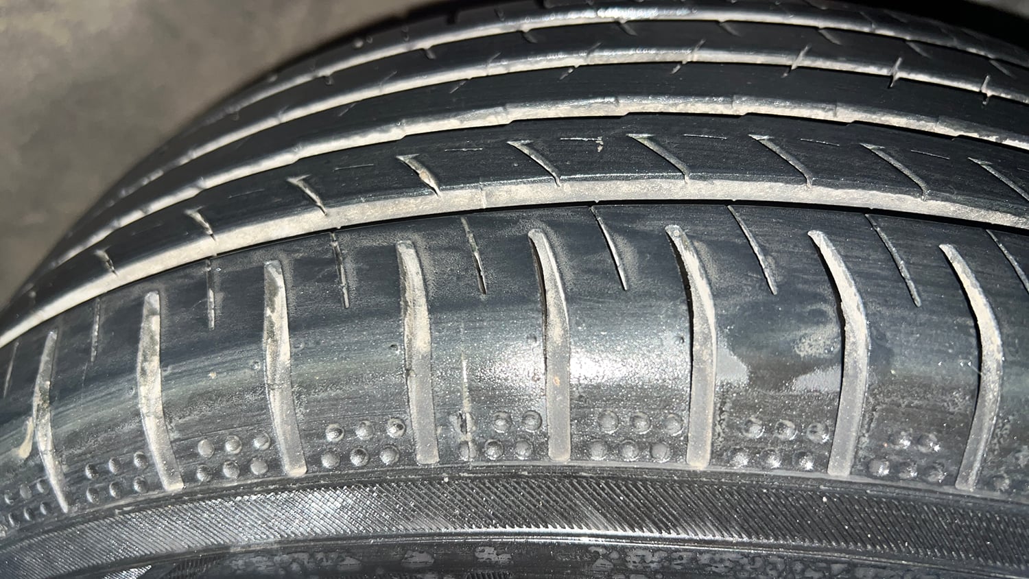 Used 2017 Honda City V Petrol Petrol Manual tyres RIGHT FRONT TYRE TREAD VIEW
