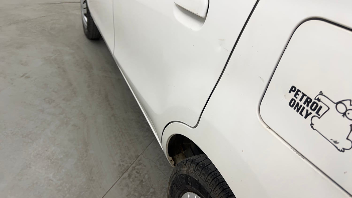 Used 2014 Maruti Suzuki Alto 800 Lxi Petrol Manual dents MINOR DENT