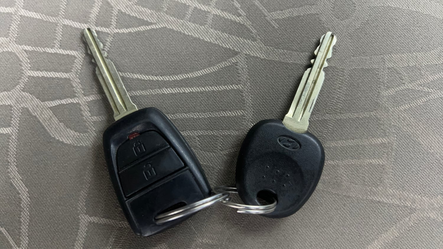 Used 2017 Hyundai Grand i10 Magna AT 1.2 Kappa VTVT Petrol Automatic extra CAR KEY VIEW