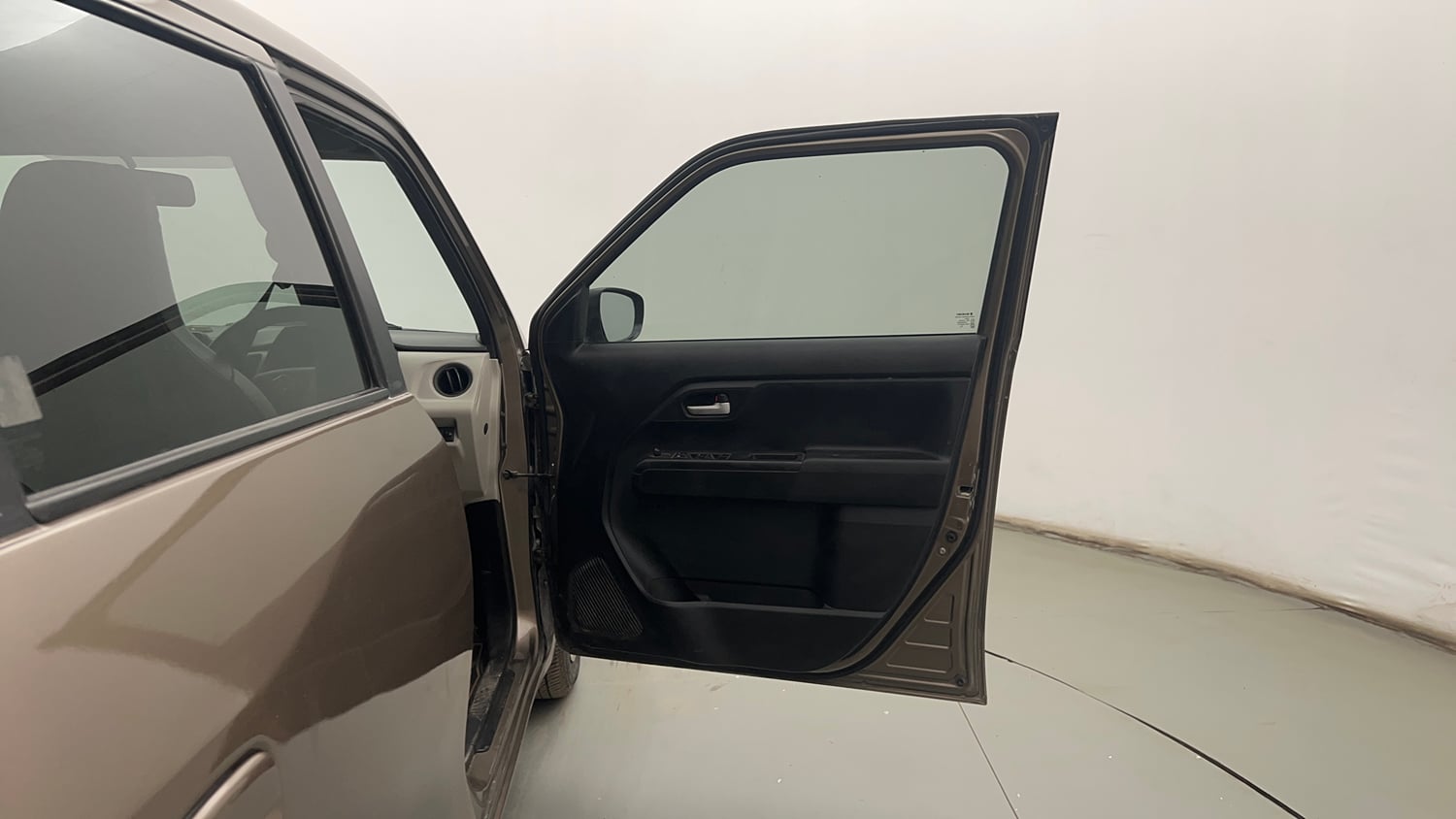 Used 2022 Maruti Suzuki Wagon R VXi (O) 1.2 Petrol Manual interior RIGHT FRONT DOOR OPEN VIEW