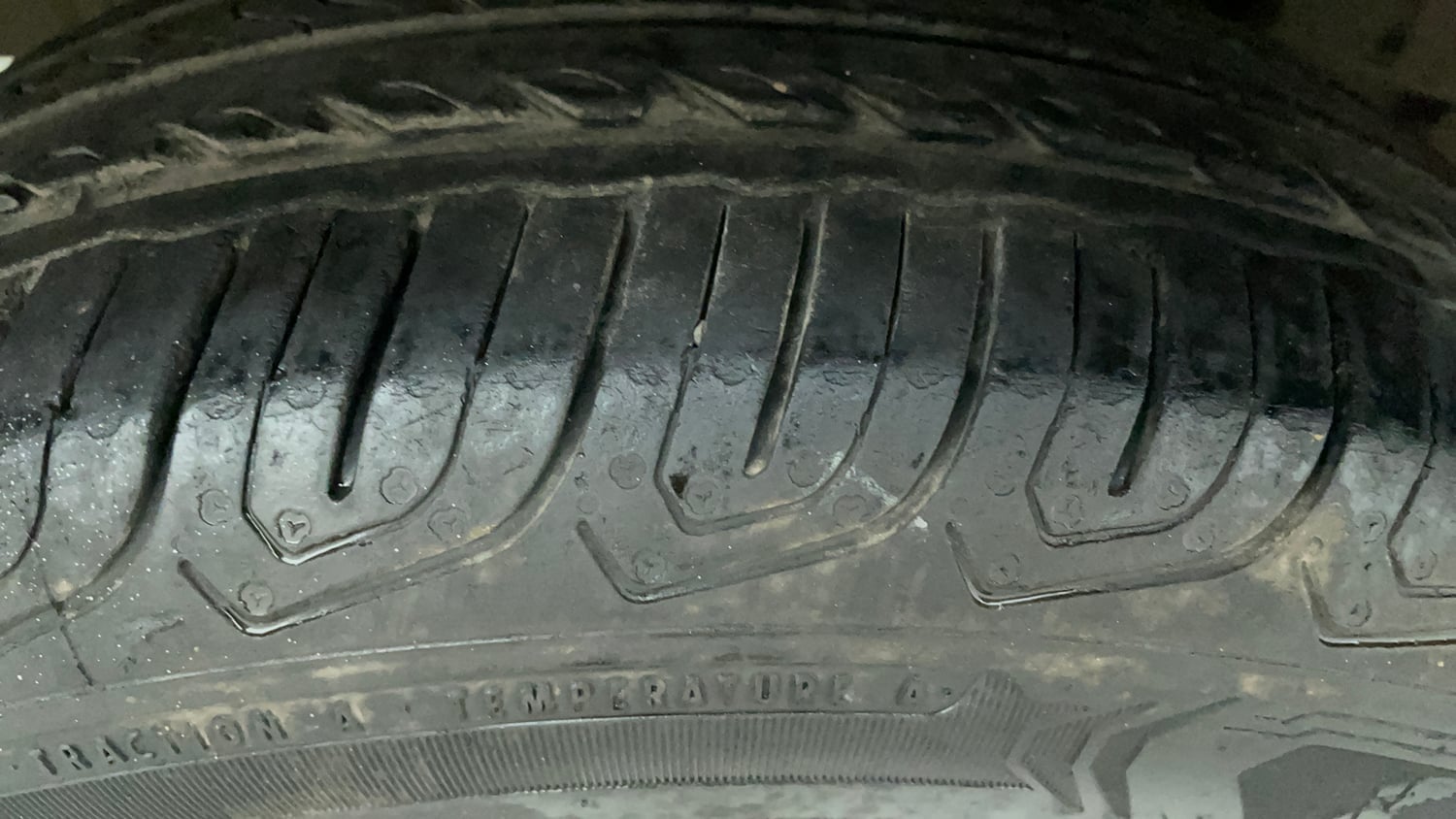Used 2019 Tata Tigor Revotron XZA Petrol Automatic tyres RIGHT REAR TYRE TREAD VIEW