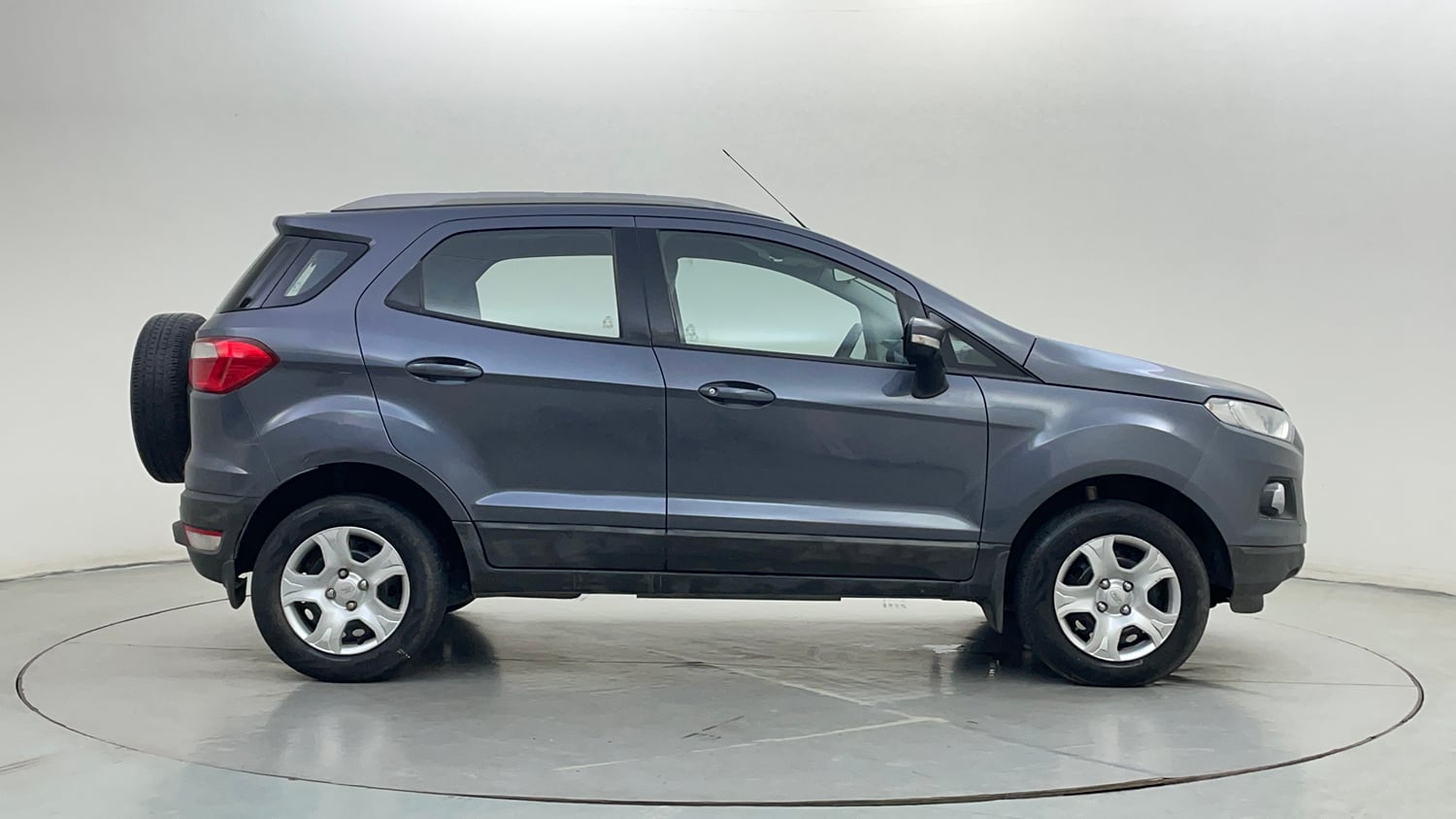 Used 2016 Ford EcoSport Trend 1.5L TDCi Diesel Manual exterior RIGHT SIDE VIEW