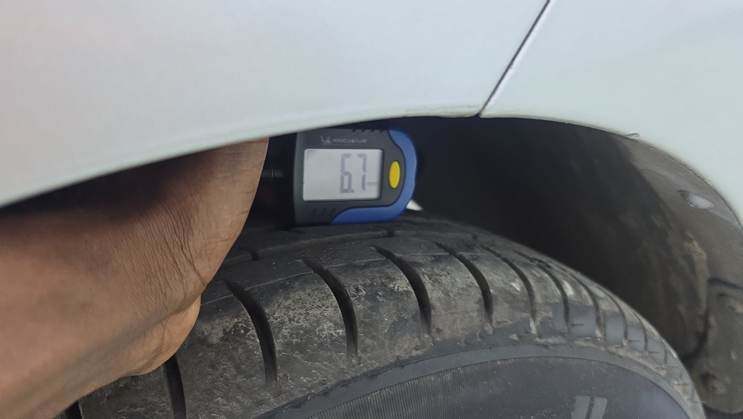 Used 2014 Hyundai Xcent S 1.2 (O) Petrol Manual tyres LEFT REAR TYRE TREAD VIEW