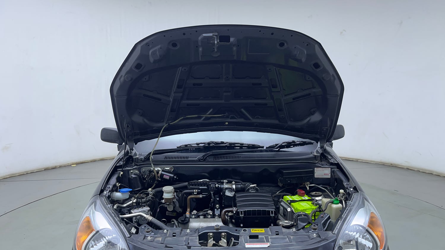 Used 2020 Maruti Suzuki Alto 800 LXi Petrol Manual engine ENGINE & BONNET OPEN FRONT VIEW