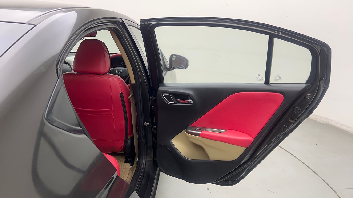 Used 2019 Honda City ZX Petrol Petrol Manual interior RIGHT REAR DOOR OPEN VIEW