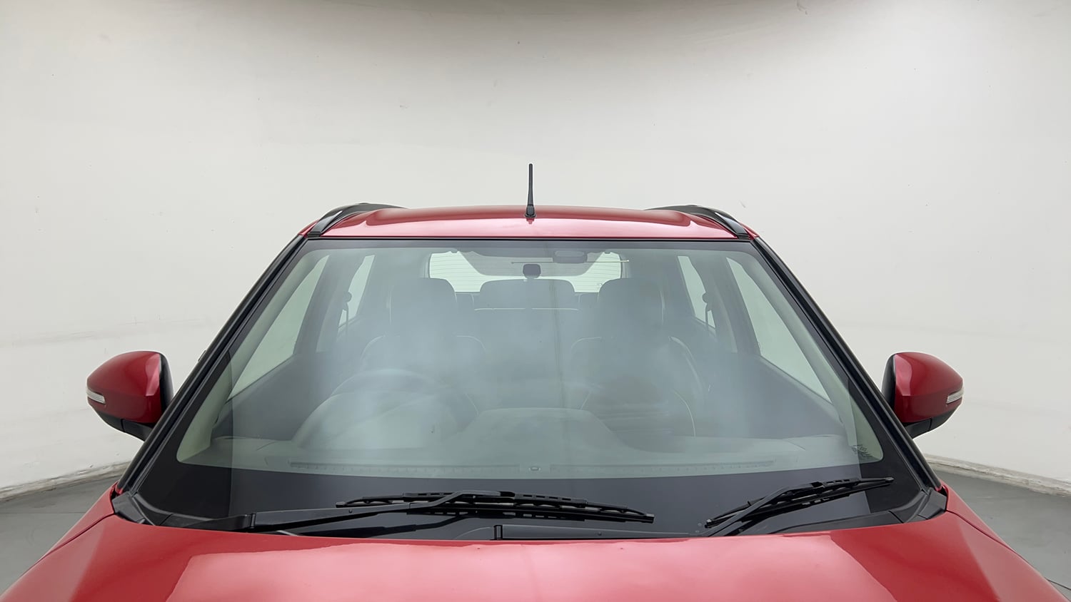 Used 2020 maruti-suzuki Vitara Brezza VXi Petrol Manual exterior FRONT WINDSHIELD VIEW