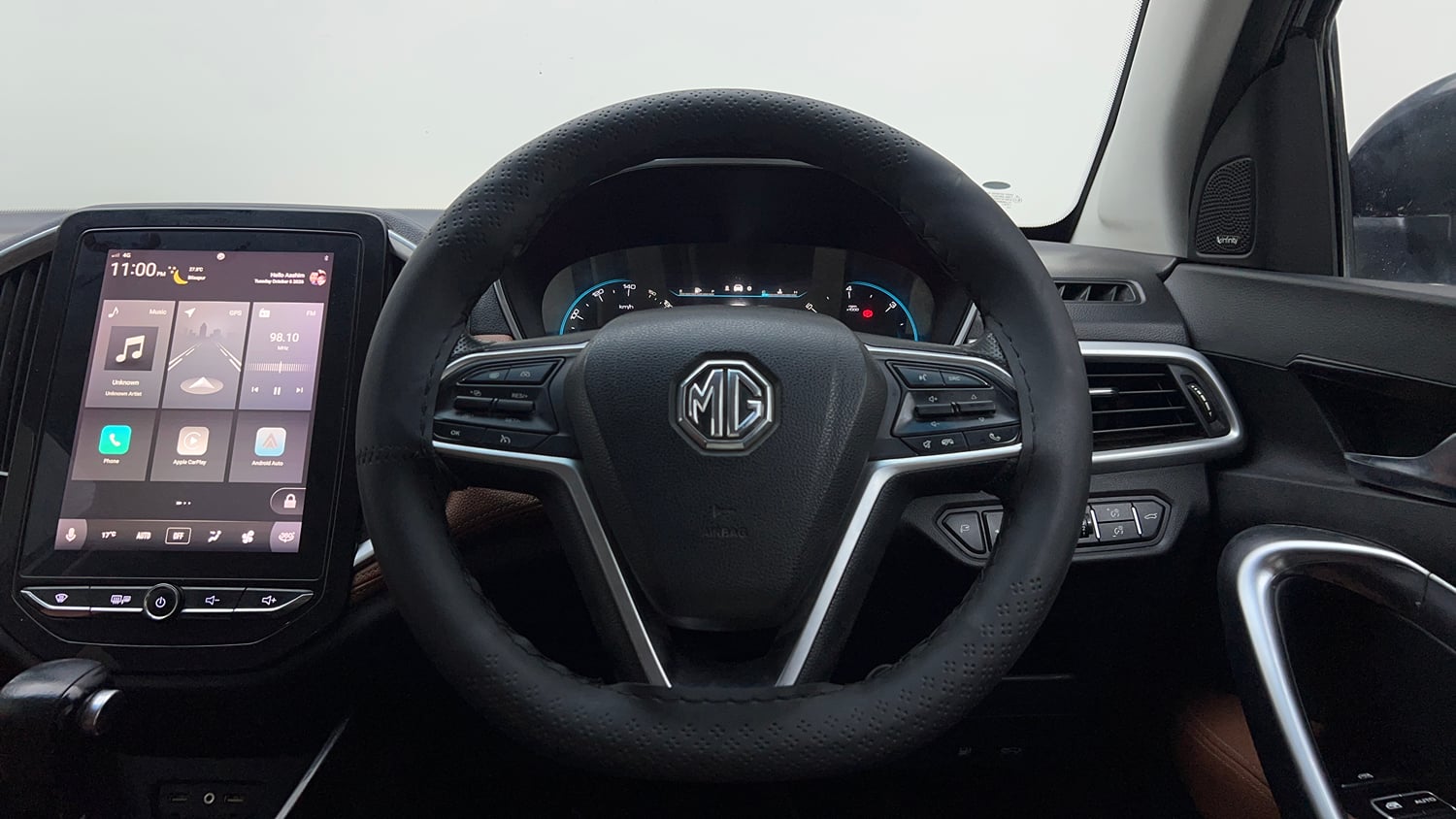 Used 2020 MG Motors Hector Plus Sharp 1.5 DCT Petrol Petrol Automatic interior STEERING VIEW