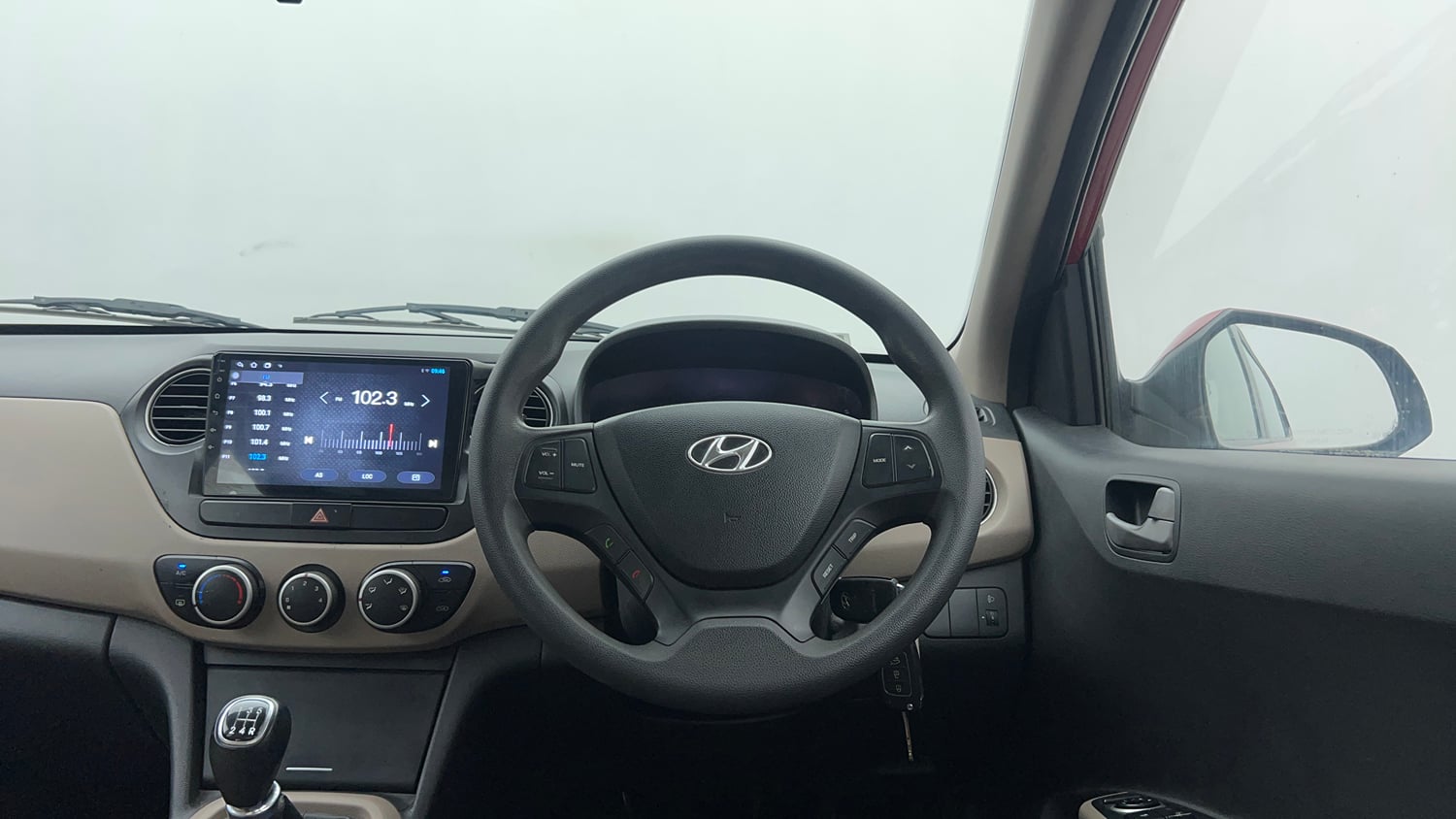 Used 2014 Hyundai Xcent SX 1.2 (O) Petrol Manual interior STEERING VIEW