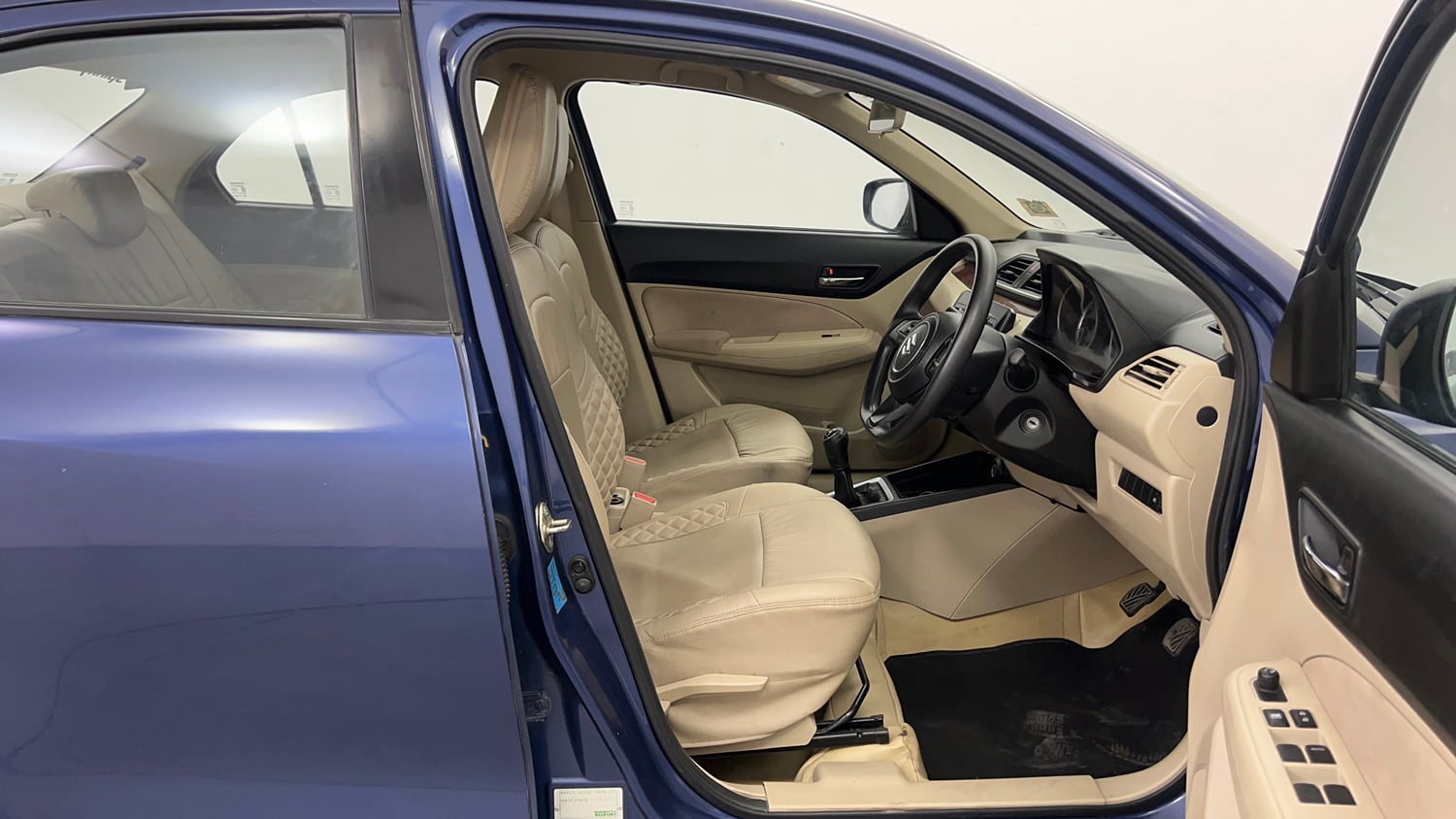 Used 2018 Maruti Suzuki Dzire VXi Petrol Manual interior RIGHT SIDE FRONT DOOR CABIN VIEW