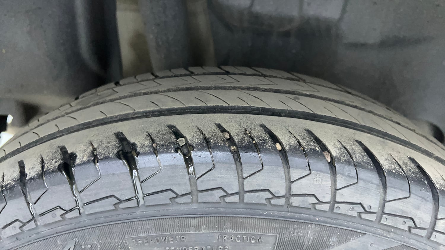 Used 2023 Maruti Suzuki Swift VXi Petrol Manual tyres RIGHT REAR TYRE TREAD VIEW