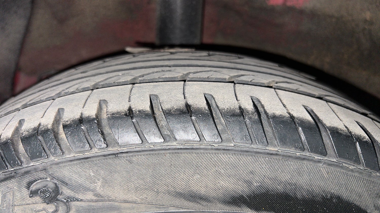 Used 2014 Hyundai Xcent SX 1.2 (O) Petrol Manual tyres RIGHT REAR TYRE TREAD VIEW