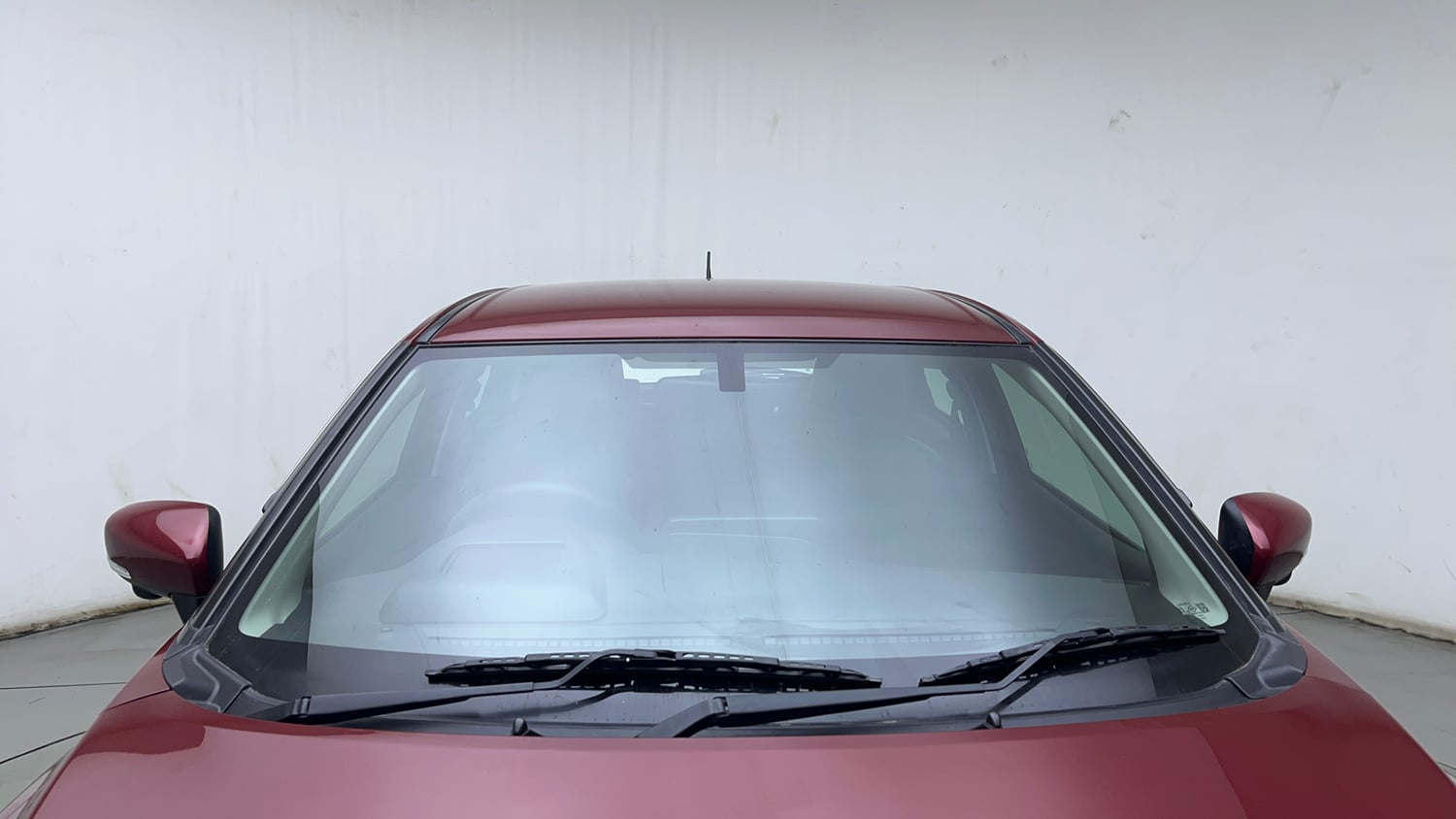 Used 2024 Maruti Suzuki Baleno Alpha MT Petrol Manual exterior FRONT WINDSHIELD VIEW