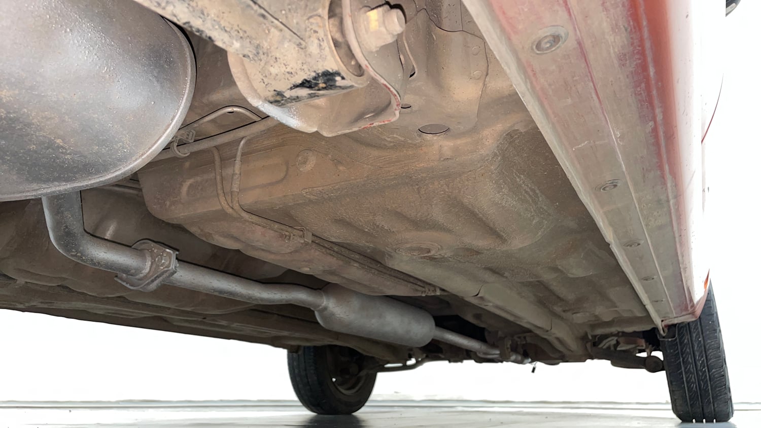 Used 2015 Maruti Suzuki Alto K10 VXi AMT Petrol Automatic extra REAR RIGHT UNDERBODY VIEW