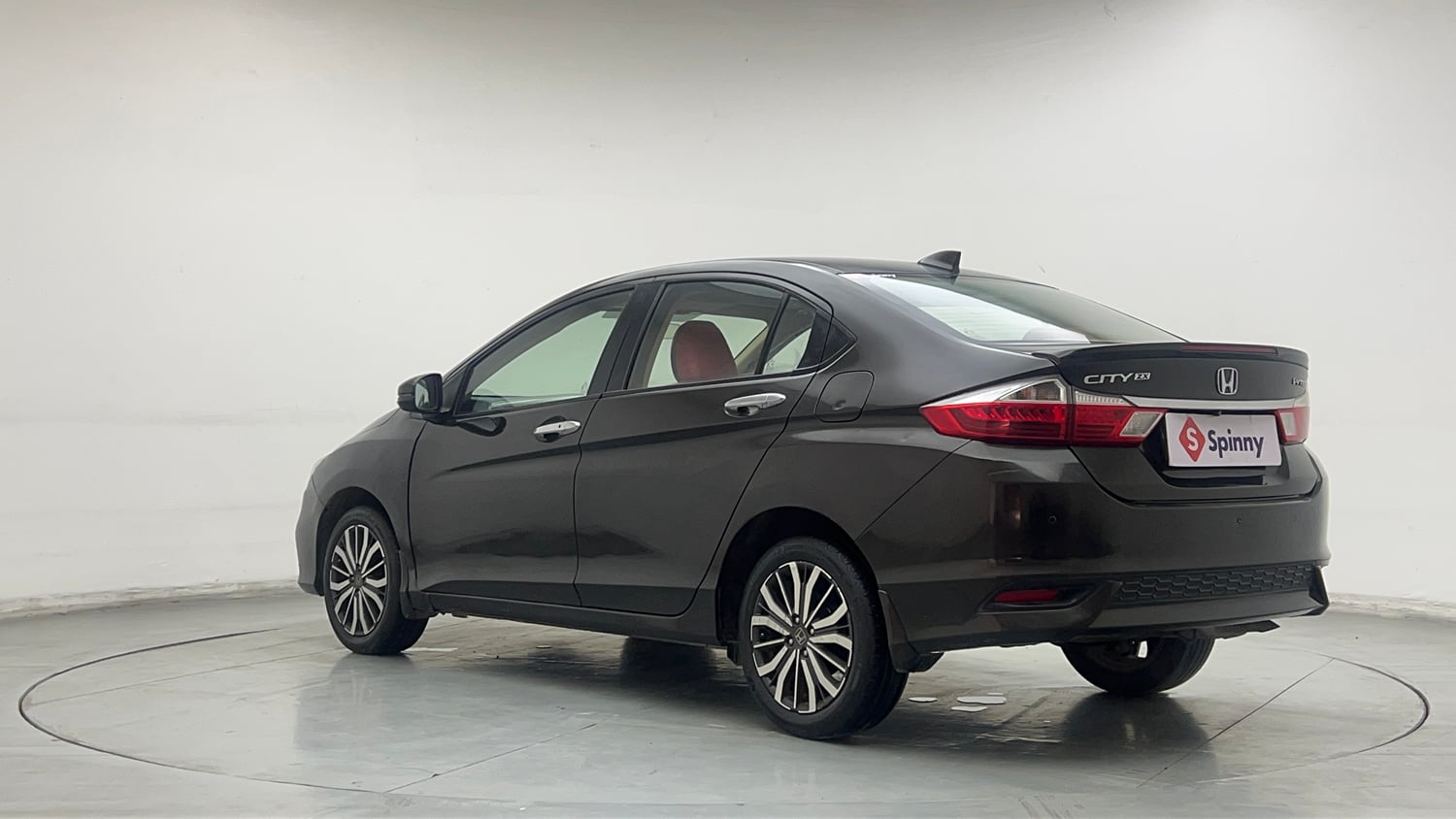 Used 2019 Honda City ZX Petrol Petrol Manual exterior LEFT REAR CORNER VIEW