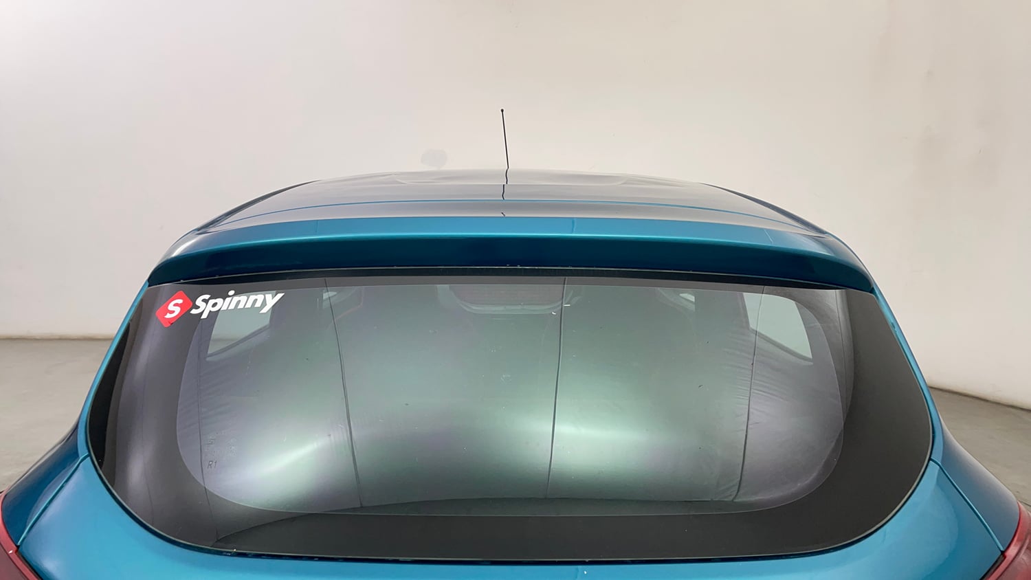 Used 2020 Renault Kwid RXT Petrol Manual exterior BACK WINDSHIELD VIEW
