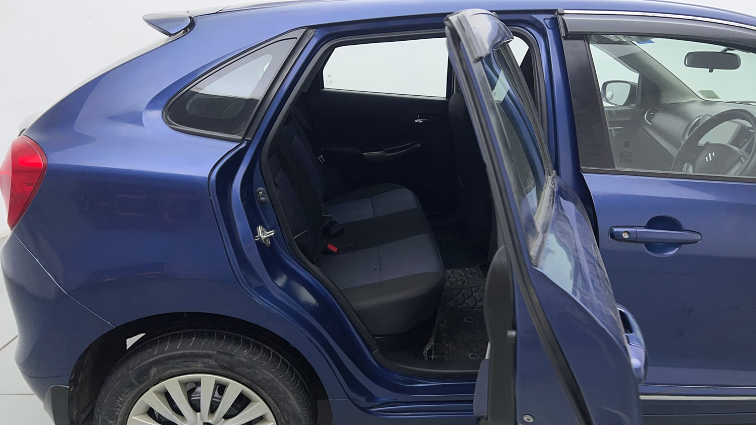 Used 2020 Maruti Suzuki Baleno Delta Petrol Manual interior RIGHT SIDE REAR DOOR CABIN VIEW