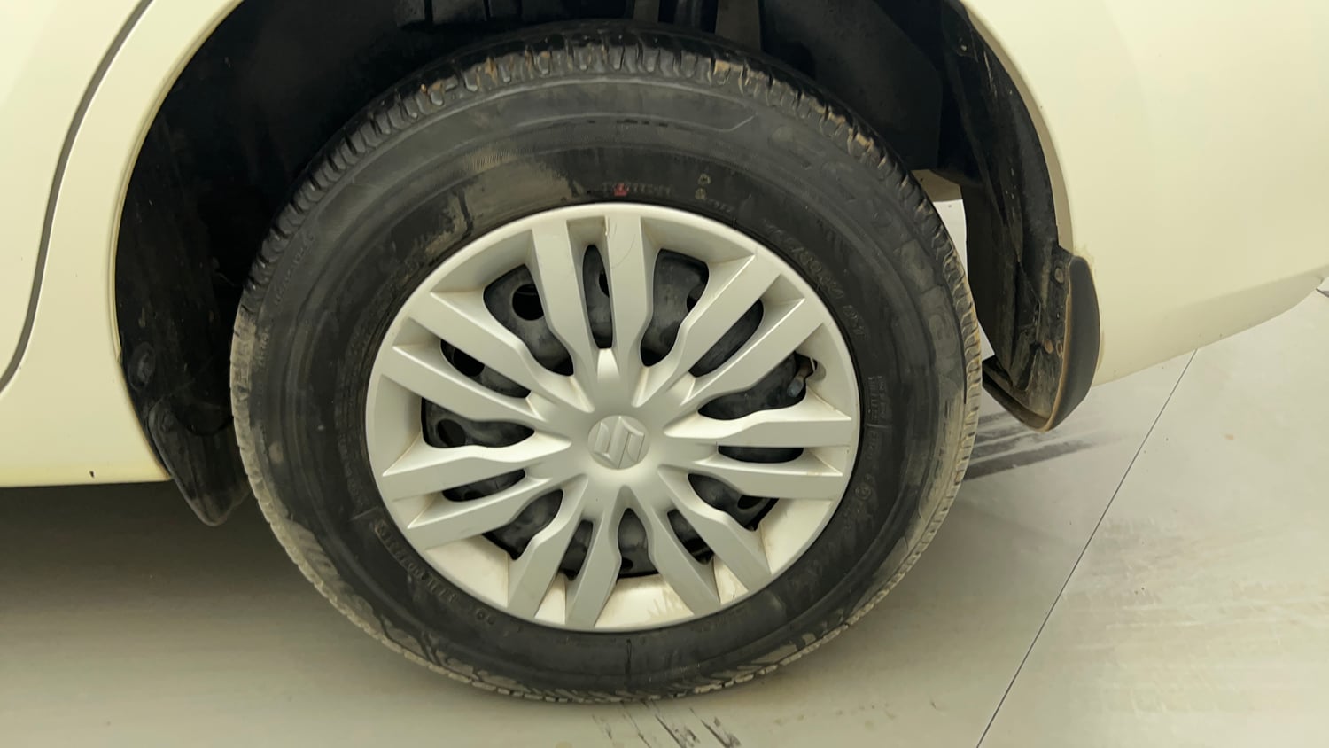 Used 2019 Maruti Suzuki Dzire VXi Petrol Manual tyres LEFT REAR TYRE RIM VIEW
