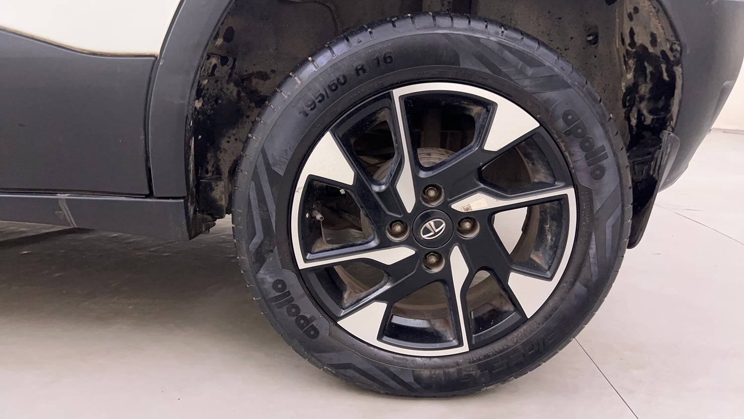 Used 2022 Tata Punch Creative AMT Petrol Automatic tyres LEFT REAR TYRE RIM VIEW