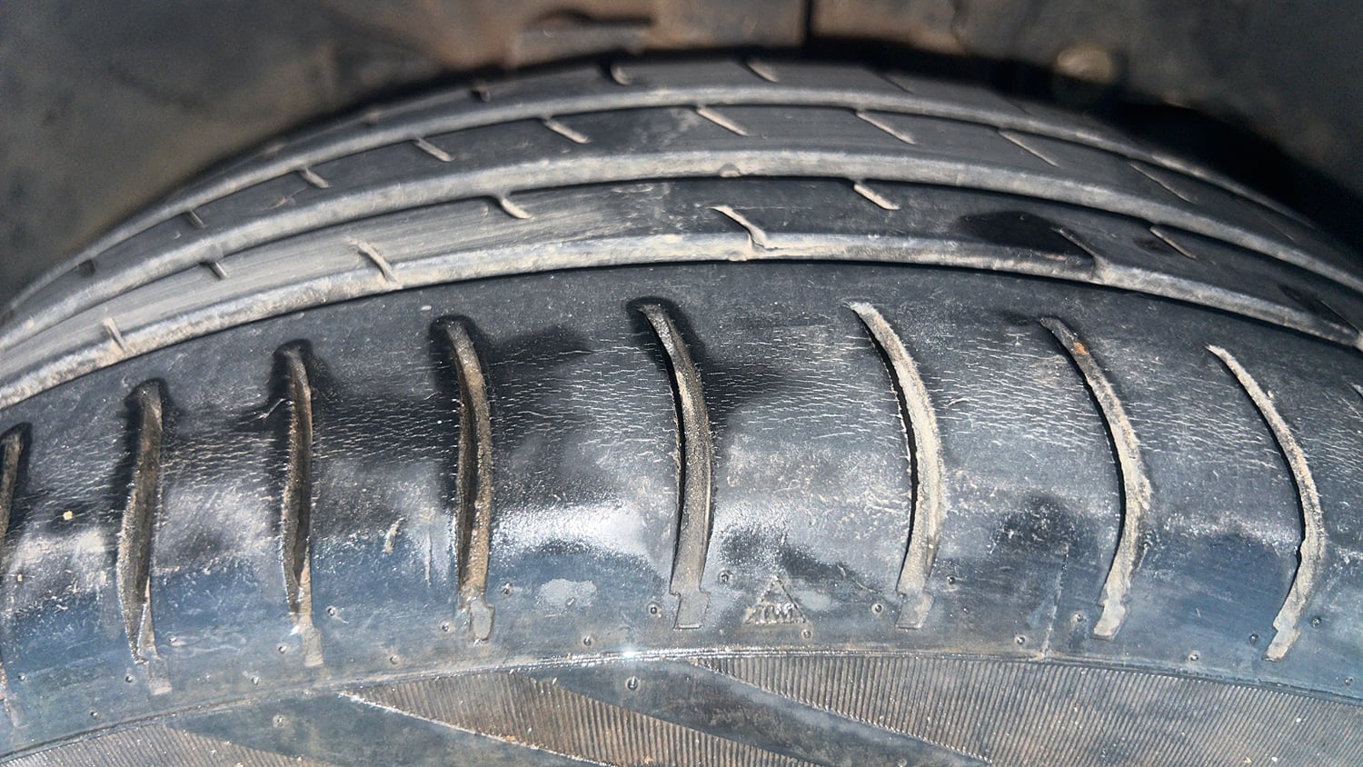 Used 2019 Tata Tiago Revotron XTA Petrol Automatic tyres RIGHT FRONT TYRE TREAD VIEW