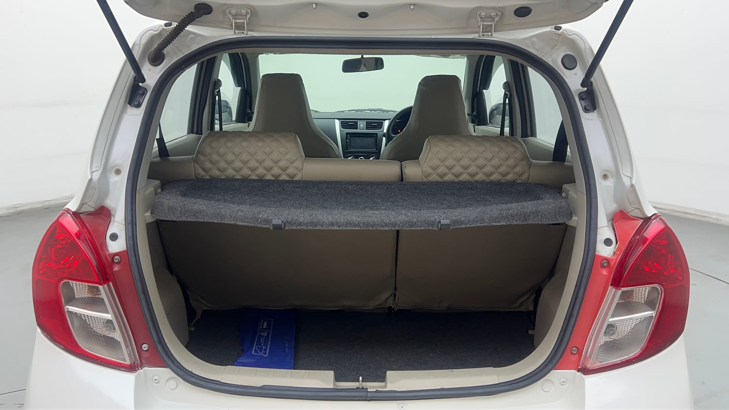 Used 2019 Maruti Suzuki Celerio VXi Petrol Manual interior DICKY INSIDE VIEW