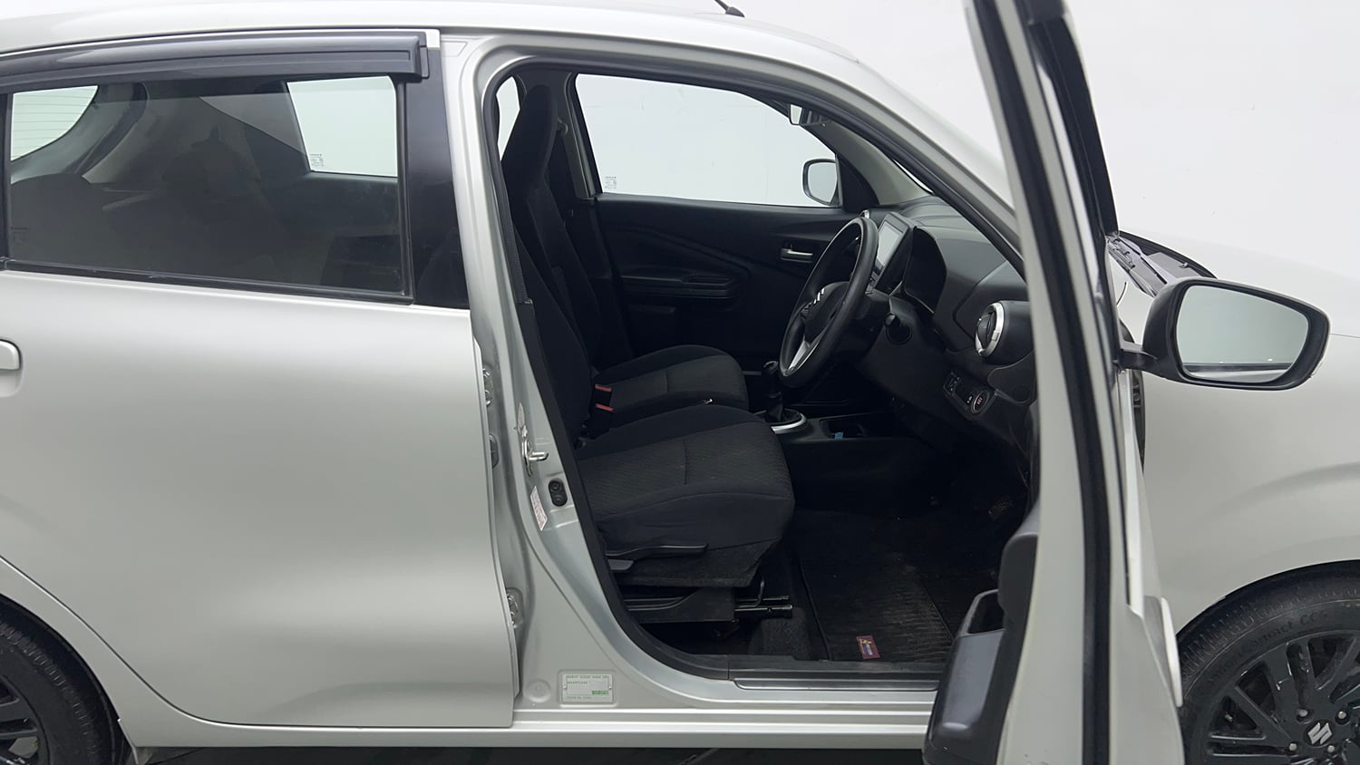 Used 2022 Maruti Suzuki Celerio ZXi Plus Petrol Manual interior RIGHT SIDE FRONT DOOR CABIN VIEW