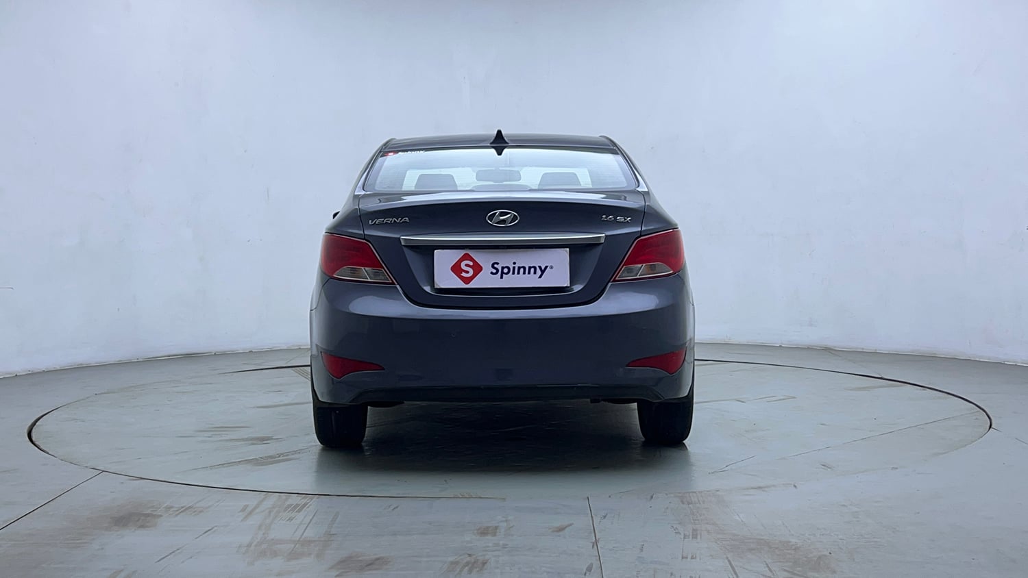 Used 2016 Hyundai Verna 1.6 VTVT SX AT Petrol Automatic exterior BACK VIEW