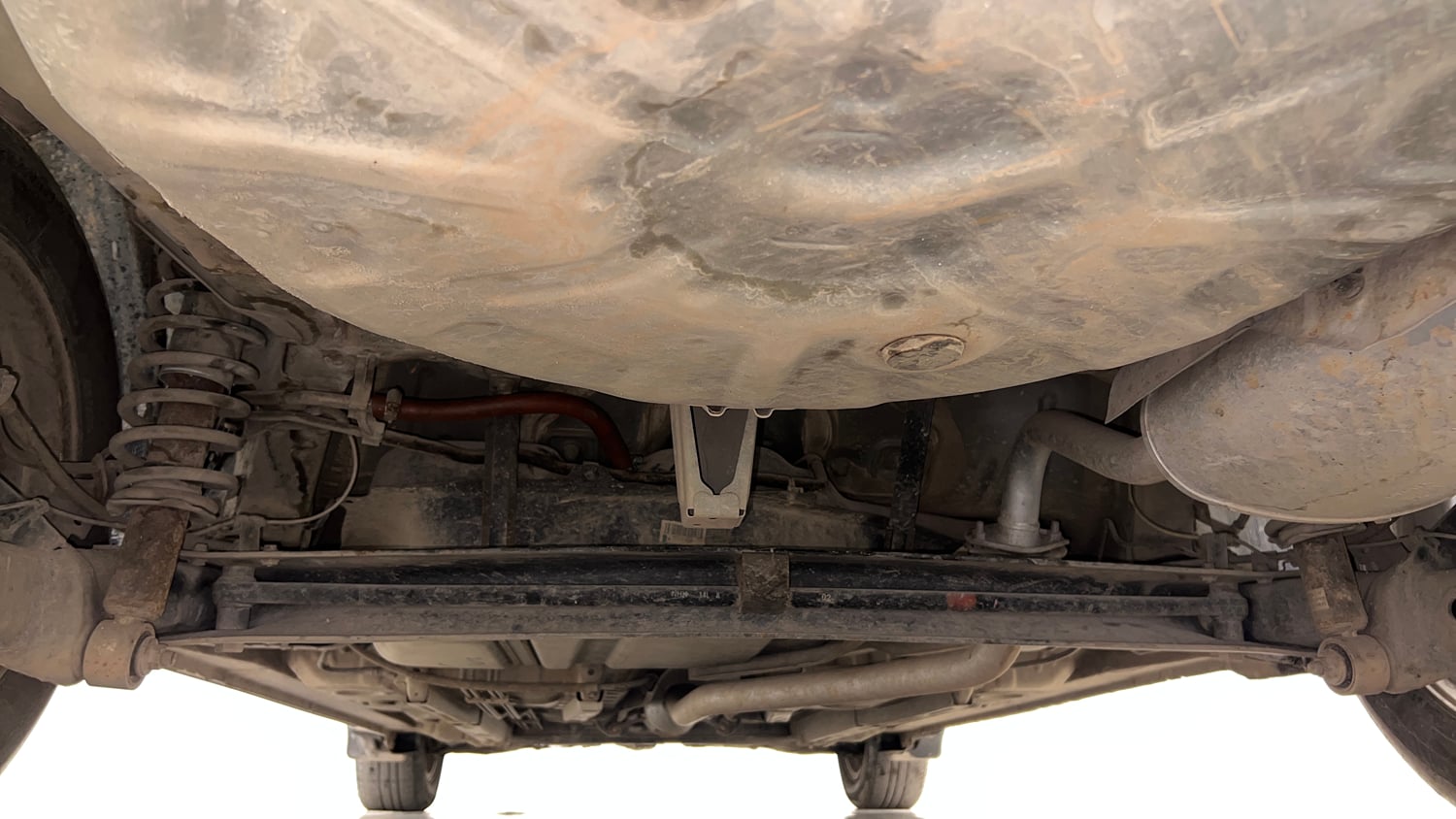 Used 2015 Toyota Corolla Altis G Petrol Petrol Manual extra REAR UNDERBODY VIEW (TAKEN FROM REAR)