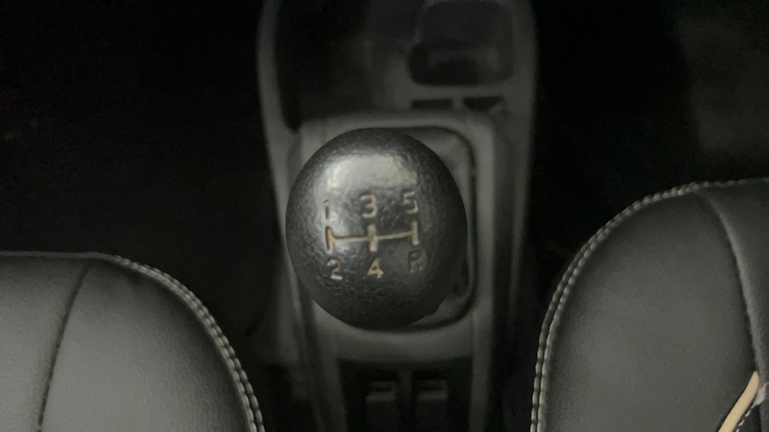 Used 2018 Maruti Suzuki Alto 800 LXi (O) Petrol Manual interior GEAR  KNOB VIEW