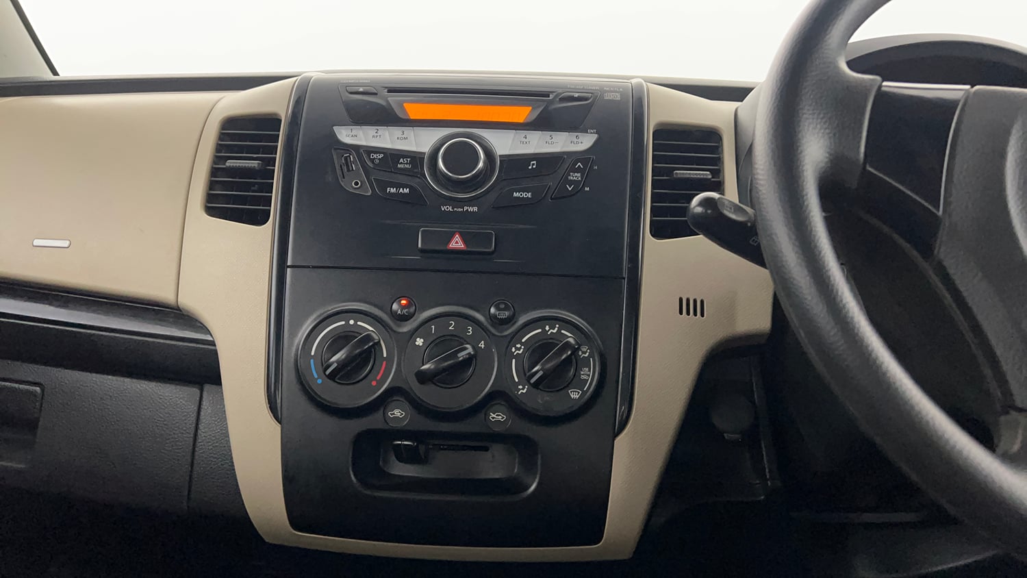 Used 2019 Maruti Suzuki Wagon R 1.0 VXI AMT Petrol Automatic interior MUSIC SYSTEM & AC CONTROL VIEW