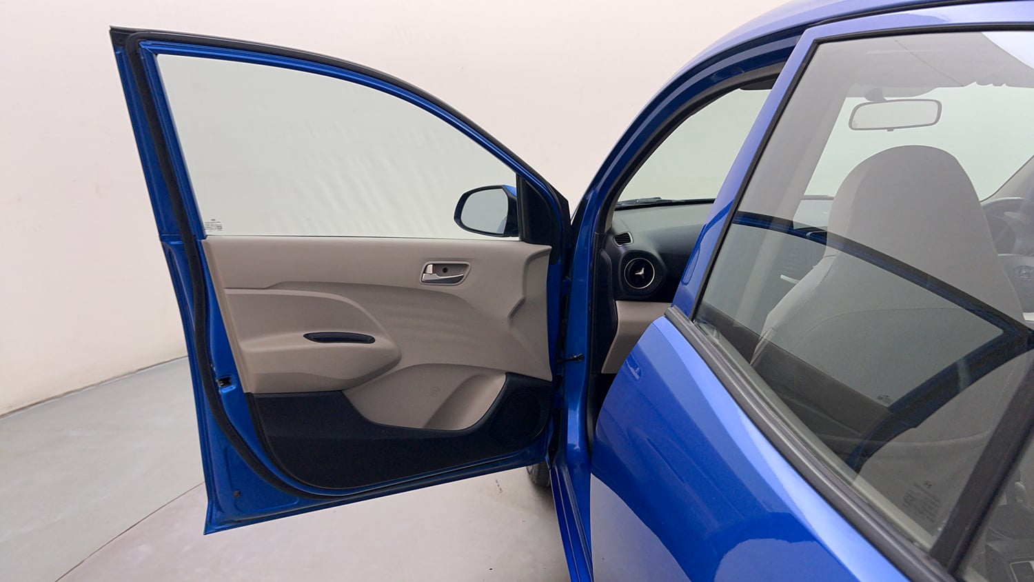 Used 2019 Hyundai Santro Asta Petrol Manual interior LEFT FRONT DOOR OPEN VIEW
