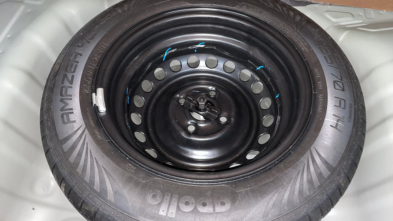 Used 2024 Hyundai Exter S 1.2 AMT Petrol Automatic tyres SPARE TYRE VIEW