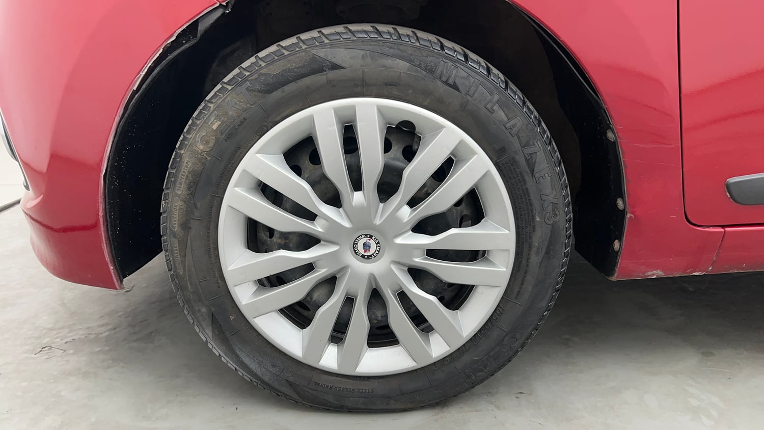 Used 2014 Hyundai Xcent SX 1.2 (O) Petrol Manual tyres LEFT FRONT TYRE RIM VIEW