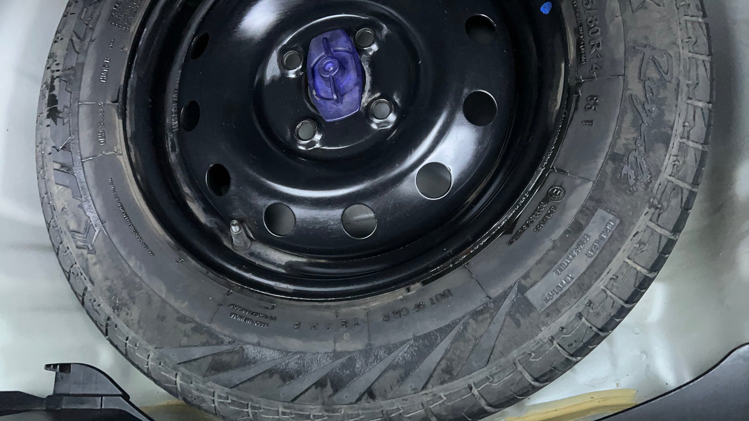 Used 2023 Maruti Suzuki Swift VXi Petrol Manual tyres SPARE TYRE VIEW
