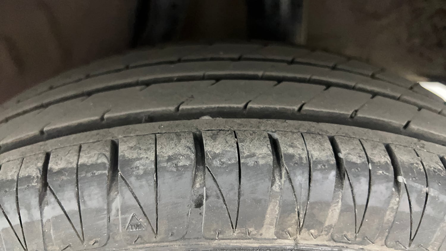 Used 2018 Honda Amaze 1.2 V MT Petrol Petrol Manual tyres LEFT REAR TYRE TREAD VIEW